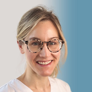 Alina_v_Allwoerden Alina von Allwörden, Zahnärztin